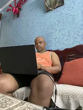 Dick 6inches online show from March 18, 2026, 3:04 pm