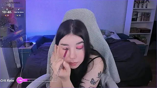 kellyharris online show from September 25, 2025, 2:21 pm