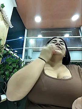 silvia lane online show from October 7, 2025, 2:42 am