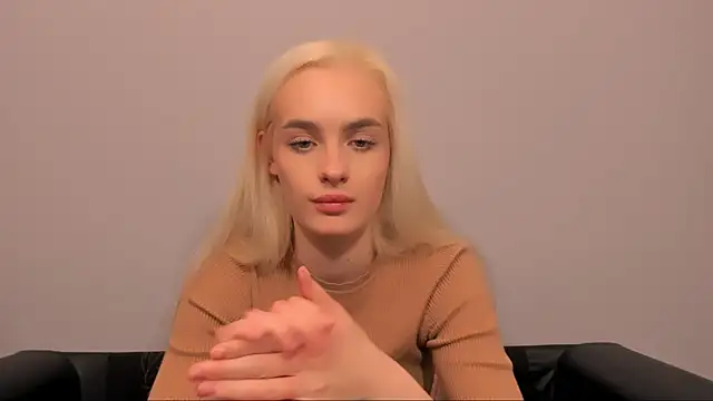 OliviaKisss online show from March 13, 2026, 7:09 pm