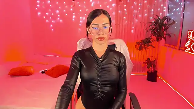 paulina hilton ms online show from February 26, 2025, 10:42 pm