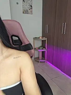 Snapshot of heyshaa chatting on February 26, 2026, 8:41 pm heyshaa online show from February 26, 2026, 8:41 pm