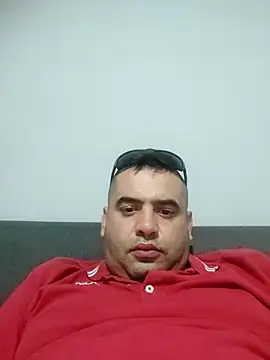 SwimmingDew1 online show from September 28, 2025, 7:41 pm