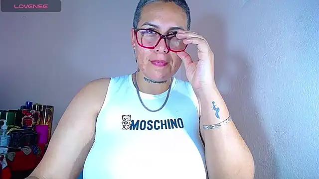 Snapshot of Yessi_rousse chatting on December 26, 2024, 4:14 pm Yessi rousse online show from December 26, 2024, 4:14 pm