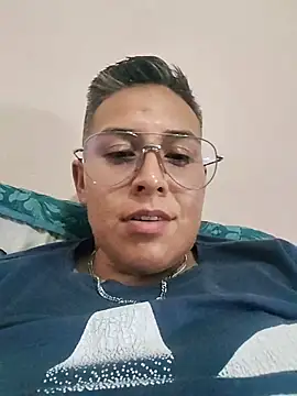 Yessi rousse online show from December 1, 2025, 6:07 am