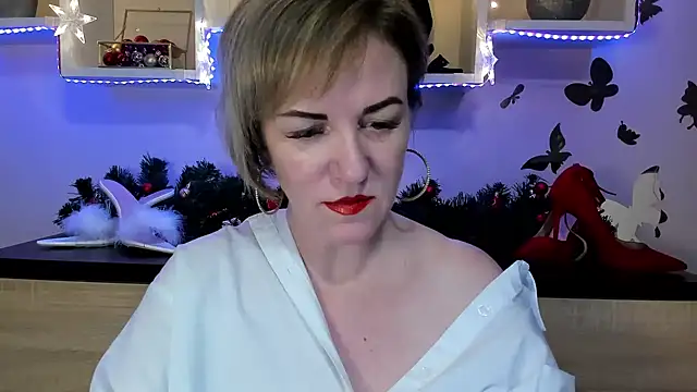 feliziaDesire online show from December 16, 2024, 2:05 pm