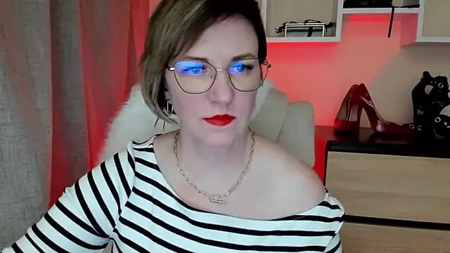 feliziaDesire online show from March 18, 2026, 7:06 pm