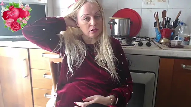 Snapshot of martachatte chatting on February 12, 2025, 11:18 am martachatte online show from February 12, 2025, 11:18 am