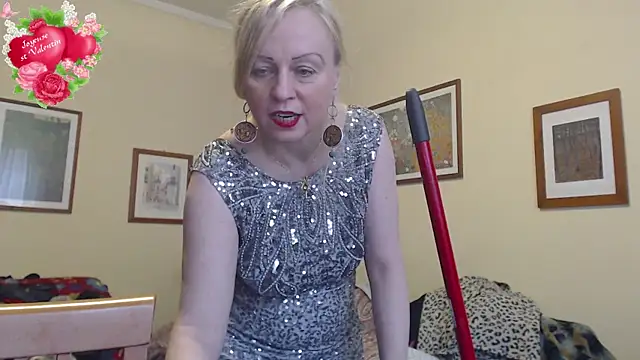 Snapshot of martachatte chatting on February 13, 2025, 3:03 pm martachatte online show from February 13, 2025, 3:03 pm