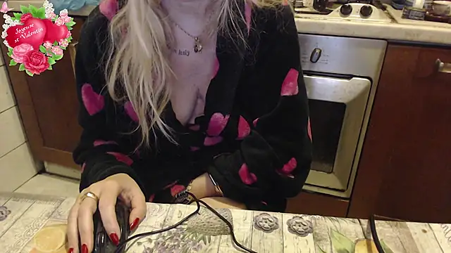 Snapshot of martachatte chatting on February 15, 2025, 5:09 am martachatte online show from February 15, 2025, 5:09 am