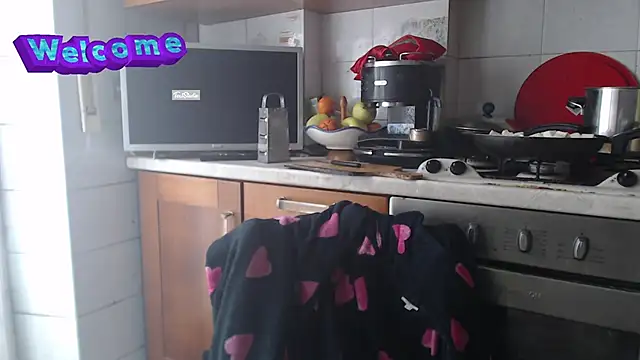 Snapshot of martachatte chatting on February 26, 2025, 1:19 pm martachatte online show from February 26, 2025, 1:19 pm