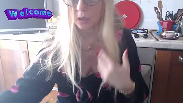 Snapshot of martachatte chatting on February 27, 2025, 7:55 am martachatte online show from February 27, 2025, 7:55 am