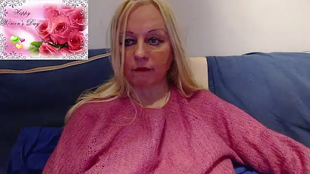 Snapshot of martachatte chatting on March 8, 2025, 10:24 pm martachatte online show from March 8, 2025, 10:24 pm