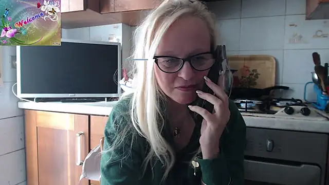 martachatte online show from November 15, 2025, 9:28 am