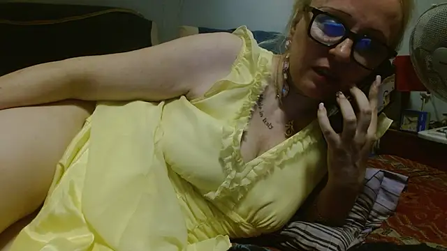martachatte online show from June 19, 2026, 8:12 pm