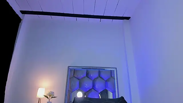 ice grace online show from April 10, 2026, 9:25 am