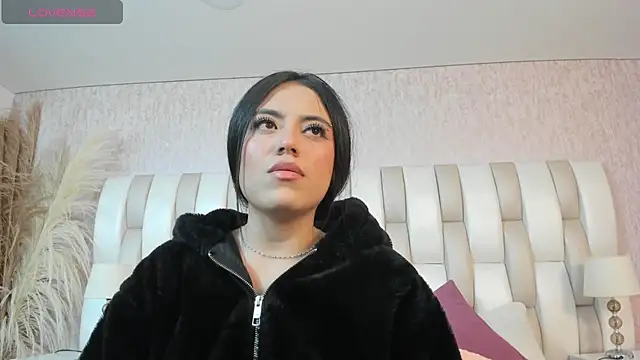 Rebeca jones online show from January 15, 2026, 12:10 pm