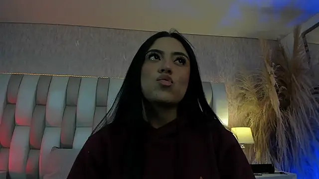 Snapshot of Rebeca_jones chatting on July 15, 2026, 1:05 pm Rebeca jones online show from July 15, 2026, 1:05 pm