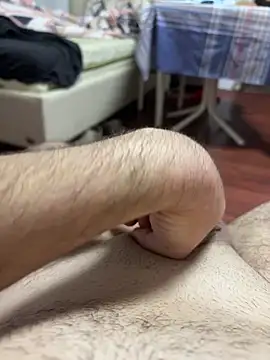 strange6696 online show from November 5, 2025, 1:33 pm