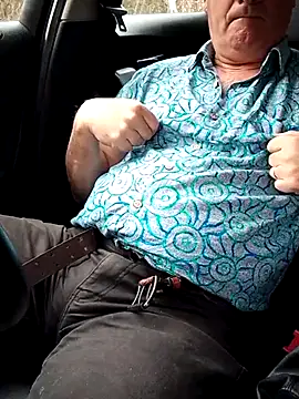 Snapshot of stiffandlubed@xh chatting on October 30, 2025, 9:15 pm stiffandlubedxh online show from October 30, 2025, 9:15 pm