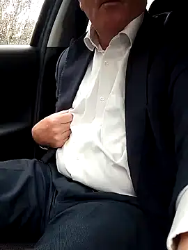 Snapshot of stiffandlubed@xh chatting on November 10, 2025, 9:03 pm stiffandlubedxh online show from November 10, 2025, 9:03 pm