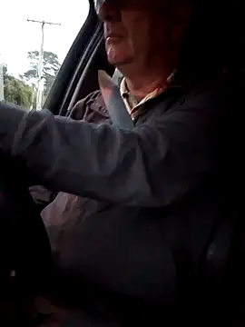 Snapshot of stiffandlubed@xh chatting on March 5, 2026, 8:05 pm stiffandlubedxh online show from March 5, 2026, 8:05 pm