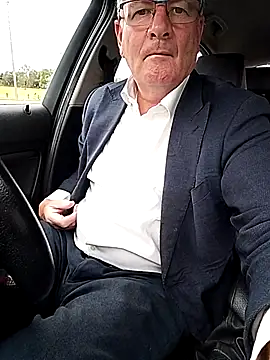 Snapshot of stiffandlubed@xh chatting on March 16, 2026, 9:30 pm stiffandlubedxh online show from March 16, 2026, 9:30 pm