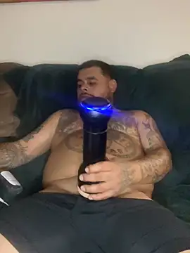 Martinez7233 online show from February 6, 2026, 5:56 am