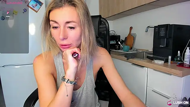 DannaEvan online show from September 27, 2025, 2:16 am