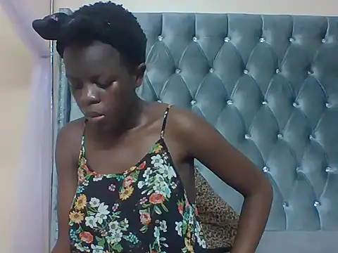 Snapshot of Sexy_Chocolate_Babe chatting on March 8, 2025, 12:11 am Sexy Chocolate Babe online show from March 8, 2025, 12:11 am