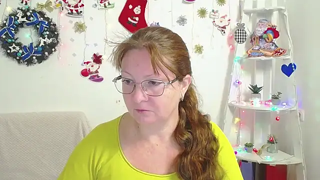 VanessaHotts online show from December 9, 2024, 6:34 am