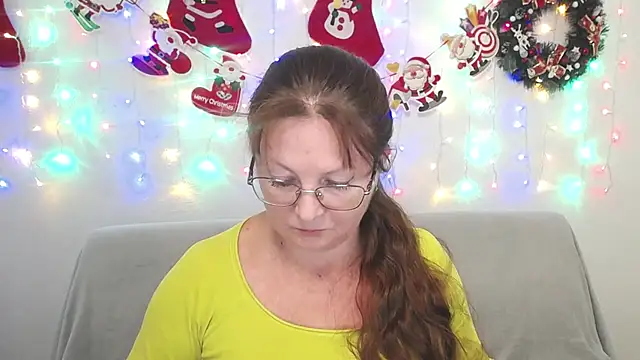 VanessaHotts online show from December 9, 2024, 4:15 pm