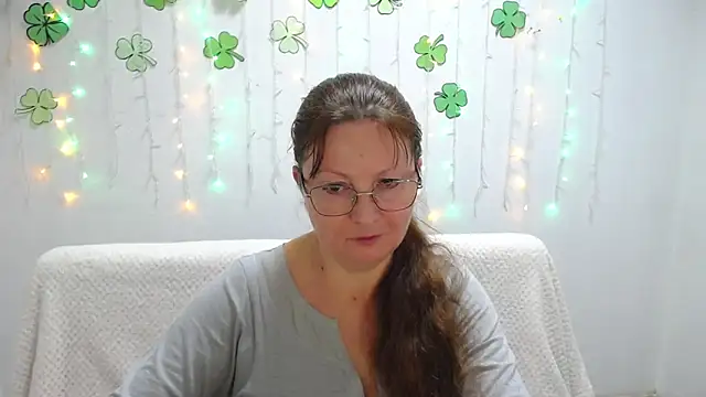 VanessaHotts online show from March 22, 2025, 12:25 pm