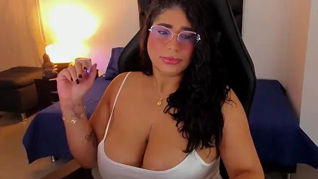 Jenny Carters online show from May 26, 2026, 1:45 am