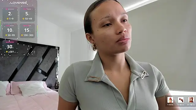 AnnieAndStefan online show from July 25, 2026, 2:25 pm