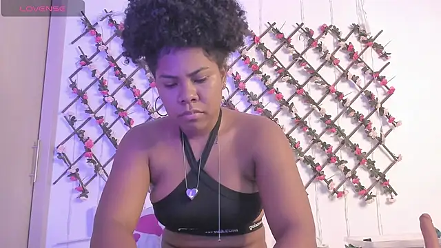 naughty ebonyy online show from July 12, 2026, 4:03 am