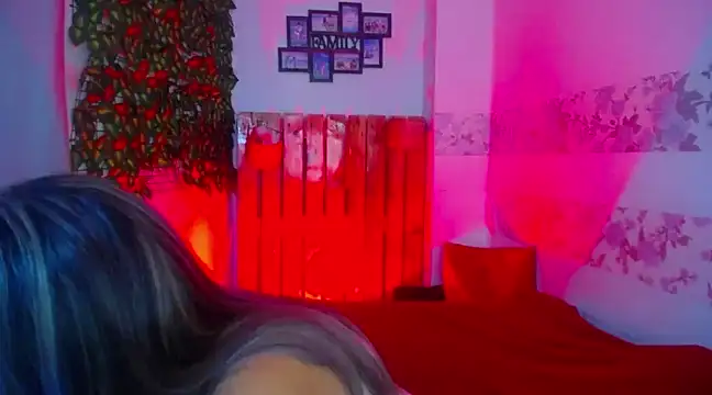 Snapshot of paula_brausin chatting on December 30, 2024, 12:31 pm paula brausin online show from December 30, 2024, 12:31 pm