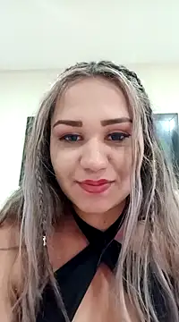Snapshot of paula_brausin chatting on January 4, 2025, 9:09 pm paula brausin online show from January 4, 2025, 9:09 pm
