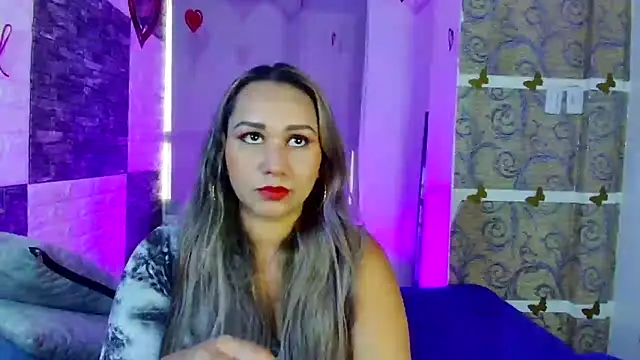 Snapshot of paula_brausin chatting on February 19, 2025, 8:20 pm paula brausin online show from February 19, 2025, 8:20 pm