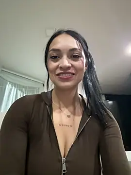 Valery soto  online show from May 2, 2026, 5:12 am