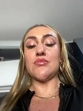 Snapshot of ELA_PS chatting on February 23, 2026, 11:40 am ELA PS online show from February 23, 2026, 11:40 am