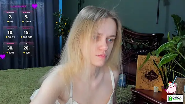 lady bellaa online show from December 4, 2024, 9:29 am