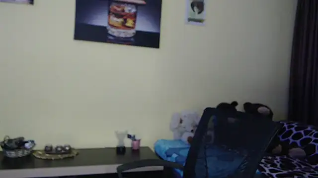 alicesweet21 online show from February 3, 2026, 8:58 pm