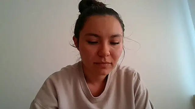  andygirl online show from May 8, 2026, 6:24 pm