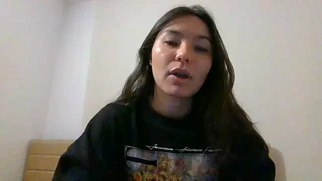  andygirl online show from June 24, 2026, 11:37 pm