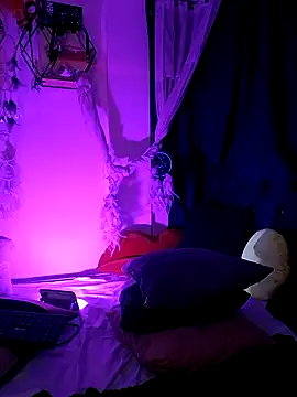 Piafisher1 online show from February 2, 2025, 2:17 am