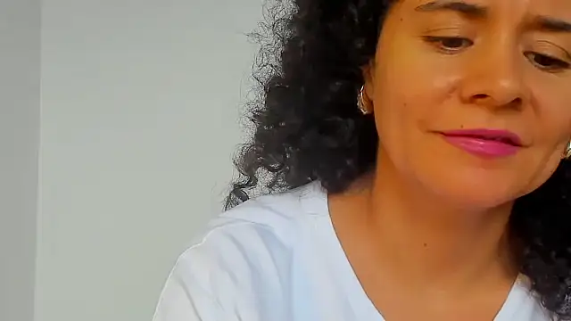 Snapshot of Sami_Hotie1 chatting on September 18, 2025, 8:44 pm Sami Hotie1 online show from September 18, 2025, 8:44 pm