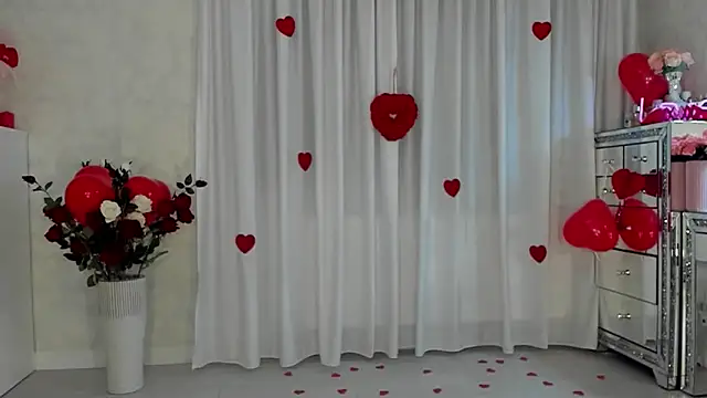 Snapshot of SeductiveButterfly chatting on February 14, 2025, 12:51 am SeductiveButterfly online show from February 14, 2025, 12:51 am