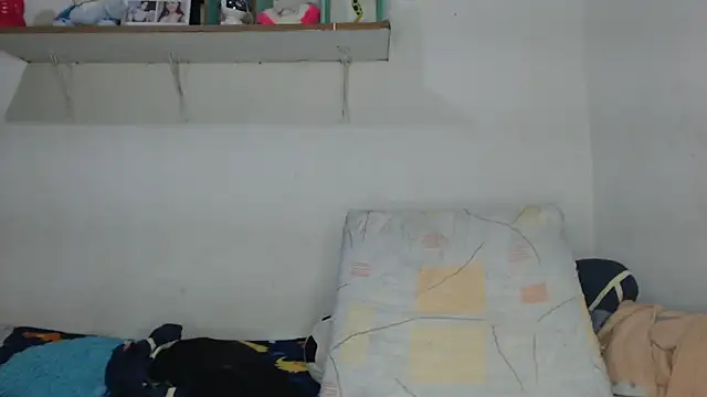 Lesliemilk5 online show from February 18, 2026, 1:12 am