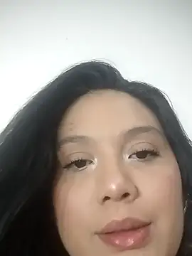 Lesliemilk5 online show from July 5, 2026, 8:49 pm